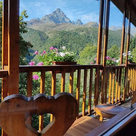 Апартаменты La Finestra Sul Monviso Криссоло Экстерьер фото